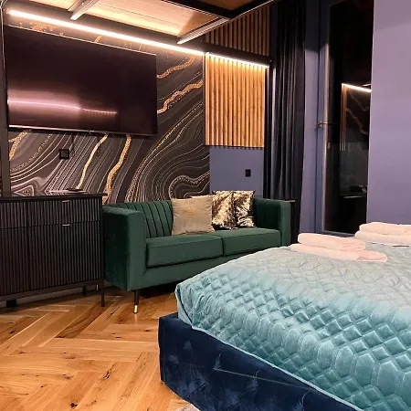 Lux 114 Апартаменты *